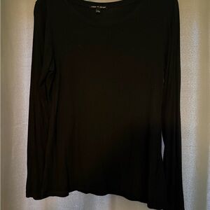 Cable & Gauge Elegant Black Long Sleeve Tee